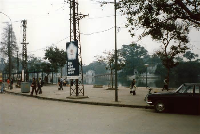 Chùm ảnh đặc biệt quý về cuộc sống ở Hà Nội năm 1986