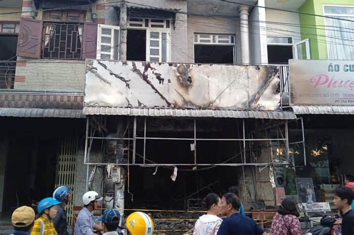 Cháy cửa hàng điện thoại di động ở Kiên Giang, thiệt hại khoảng 2 tỷ đồng