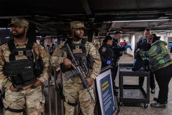 New York điều động Vệ binh Quốc gia vì tội phạm trên tàu điện ngầm