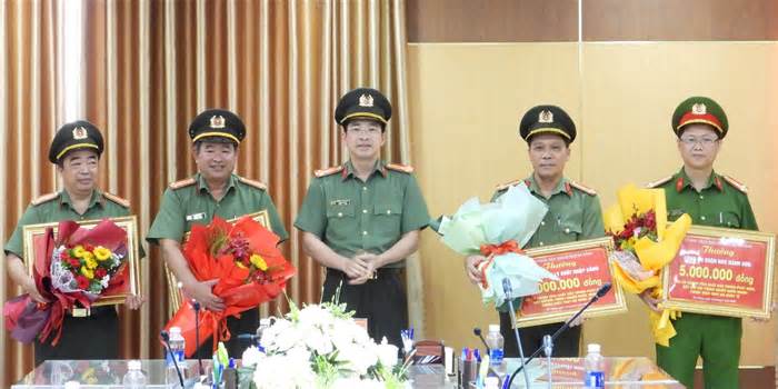 Công an Đà Nẵng được khen thưởng vì thành tích bắt giữ đối tượng truy nã quốc tế