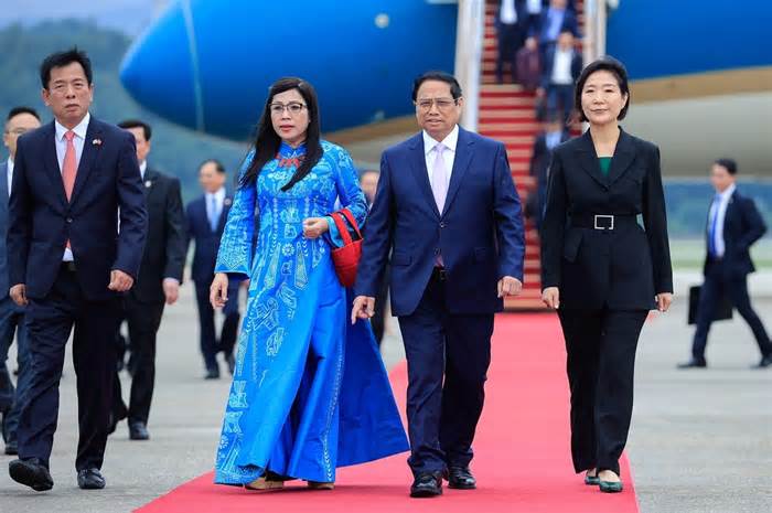Lễ đón Thủ tướng Phạm Minh Chính tại Hàn Quốc
