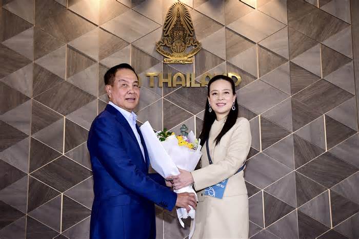 Tỷ phú Madam Pang trở thành Chủ tịch LĐBĐ Thái Lan