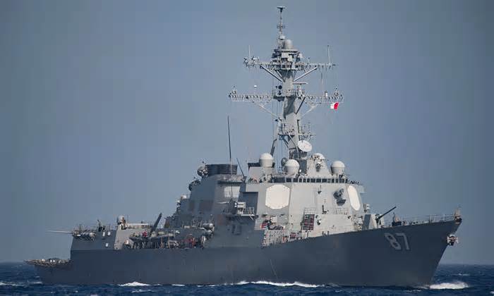 Khu trục hạm Mỹ hạ UAV nghi của Houthi trên Biển Đỏ