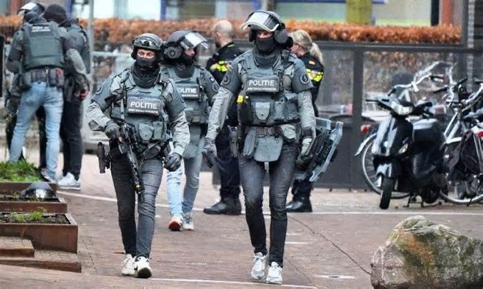 Cảnh sát Hà Lan vây ráp nghi phạm bắt con tin