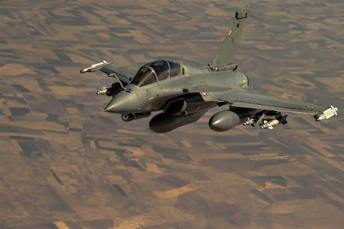 Ấn Độ lần đầu tiên đưa máy bay chiến đấu Rafale ra nước ngoài tập trận