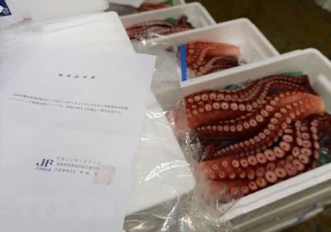 Nhật Bản đang đối mặt với làn sóng cấm nhập khẩu hải sản