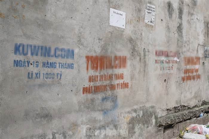Quảng cáo cá độ, cờ bạc online xuất hiện tràn lan ở Hà Nội