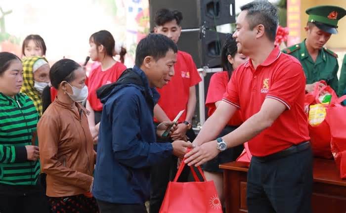 Mang yêu thương đến biên cương Đắk Nông