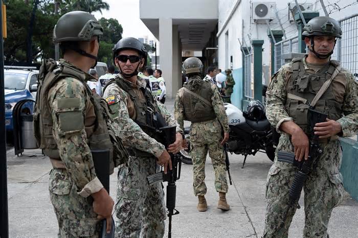 Quân đội Colombia báo động vì trùm băng đảng Ecuador