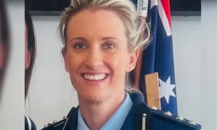 Gia đình kẻ đâm dao Australia ủng hộ nữ cảnh sát nổ súng
