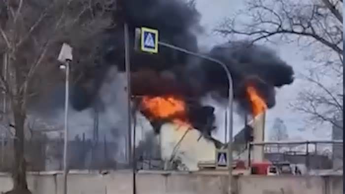 Kiev tấn công nhà máy chế biến quặng sắt của Nga, Matxcơva không kích Ukraine bằng drone