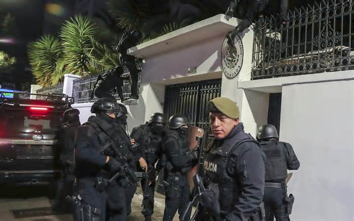 Loạt nước lên án vụ Ecuador đột kích đại sứ quán Mexico