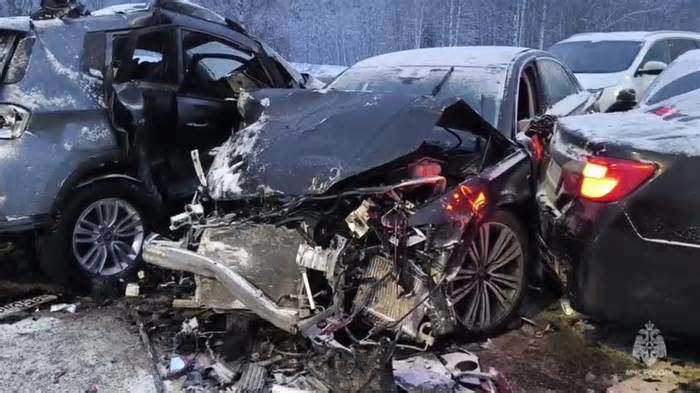 50 ôtô đâm nhau trên cao tốc ở Nga, 4 người chết, nhiều người bị thương