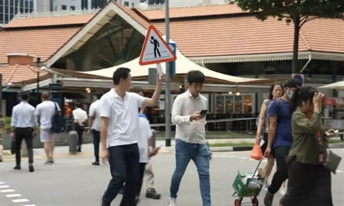 Singapore đau đầu với 'zombie đường phố'