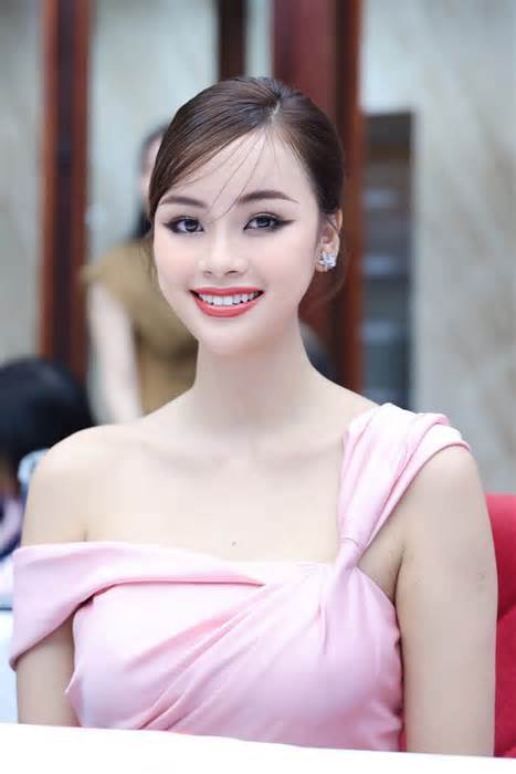 Người đẹp Lê Thanh Tú: 'Tôi không bất ngờ khi Đen Vâu được đề cử giải thưởng Gương mặt trẻ Việt Nam tiêu biểu’