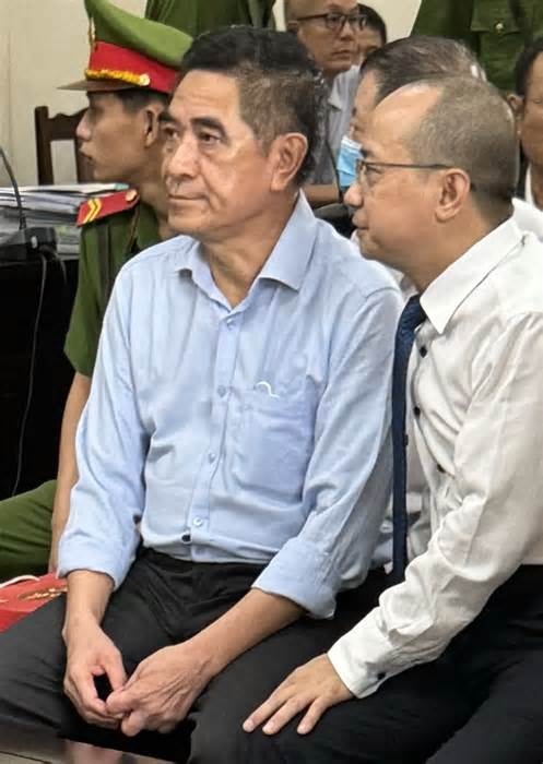 Luật sư đề nghị đổi tội danh cựu Chủ tịch UBND tỉnh Lào Cai Doãn Văn Hưởng