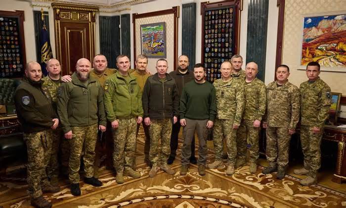 Tổng thống Ukraine bổ nhiệm loạt chỉ huy mới cho quân đội