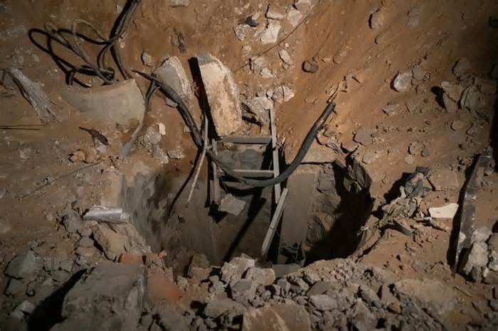 Israel chưa dám tiến xuống đường hầm dài 55m dưới bệnh viện Al Shifa
