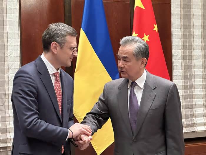 Trung Quốc cam kết không 'mượn gió bẻ măng' từ xung đột Ukraine