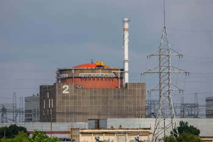 Ukraine tấn công nhà máy hạt nhân Zaporizhzhia