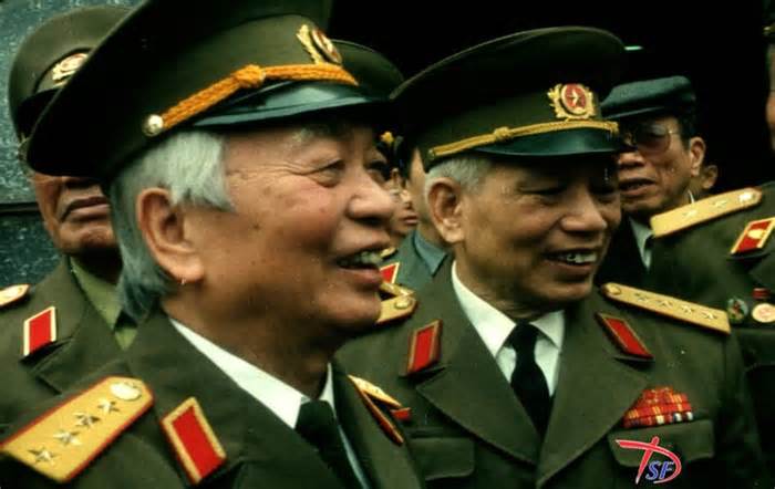 Hình ảnh Đại tướng Võ Nguyên Giáp trong đợt phim tài liệu về Điện Biên Phủ