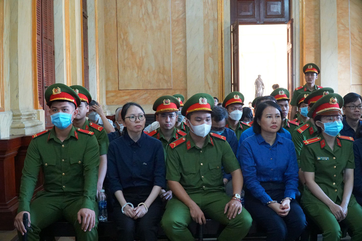 Vụ thông thầu tại Sở Y tế tỉnh Tây Ninh: VKS đổi đề nghị tù treo sang tù giam với một bị cáo