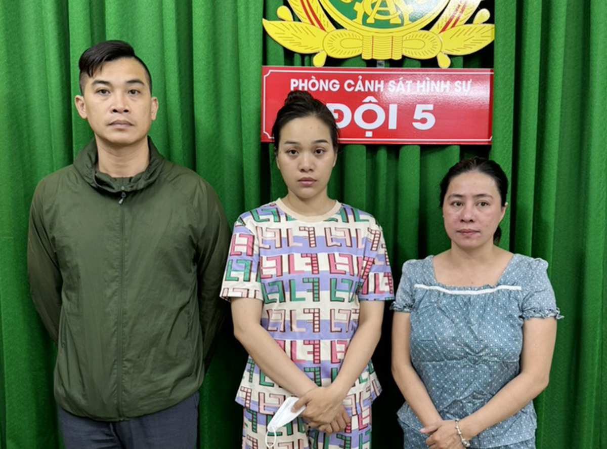 Phi công mở đường dây mại dâm nghìn USD ở Sài Gòn