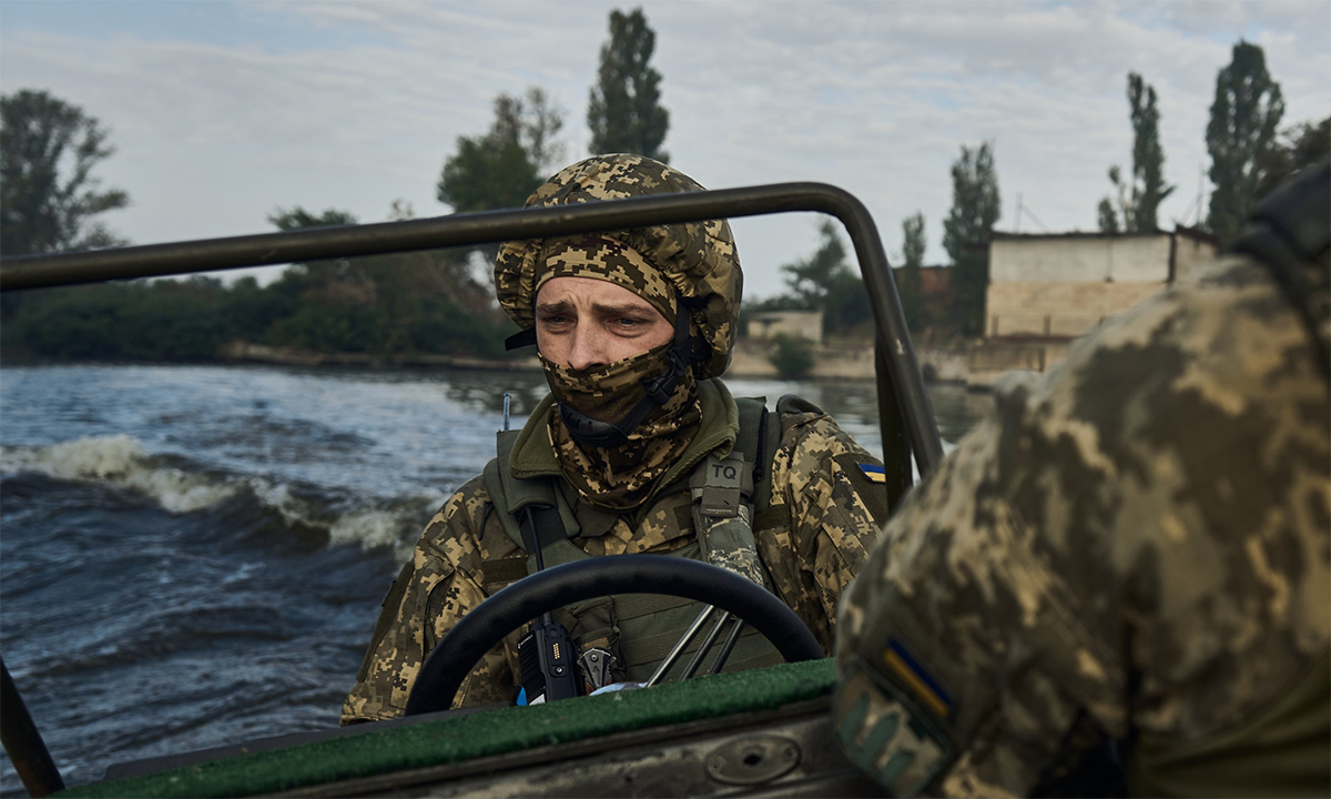 Lính Ukraine nói Nga áp đảo lực lượng ở bờ đông Dnieper