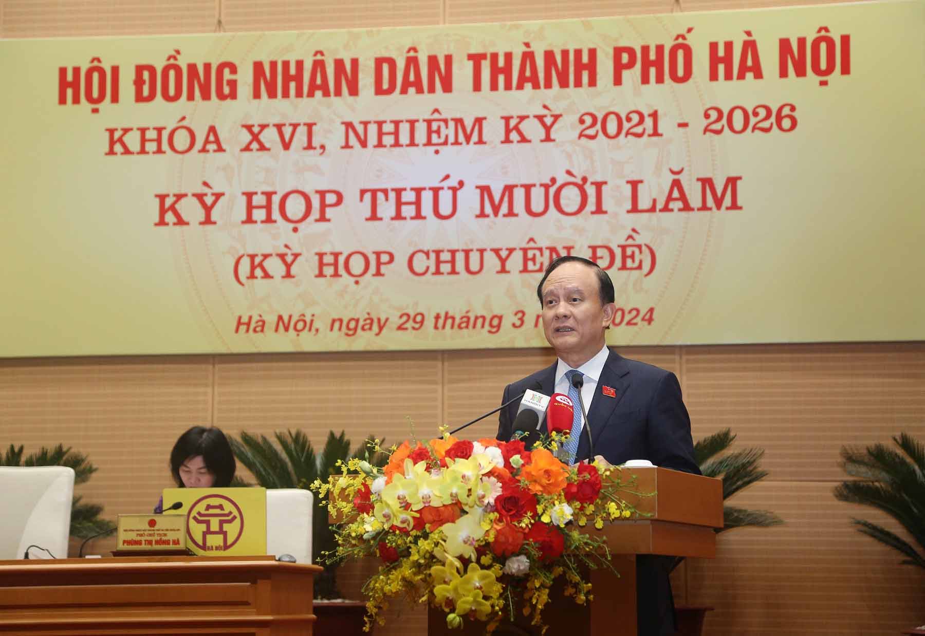 Hà Nội xem xét công tác cán bộ, kiện toàn chức danh Ủy viên UBND thành phố