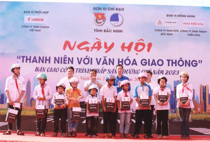 Tuổi trẻ Bắc Ninh tiên phong thực hiện văn hóa giao thông