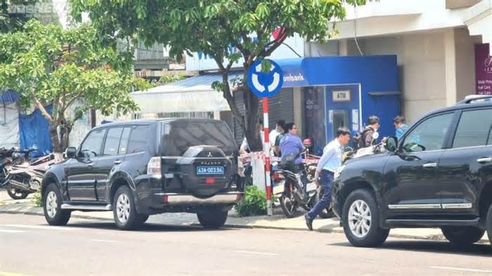 Thanh niên cầm súng vào cướp ngân hàng giữa trung tâm Đà Nẵng