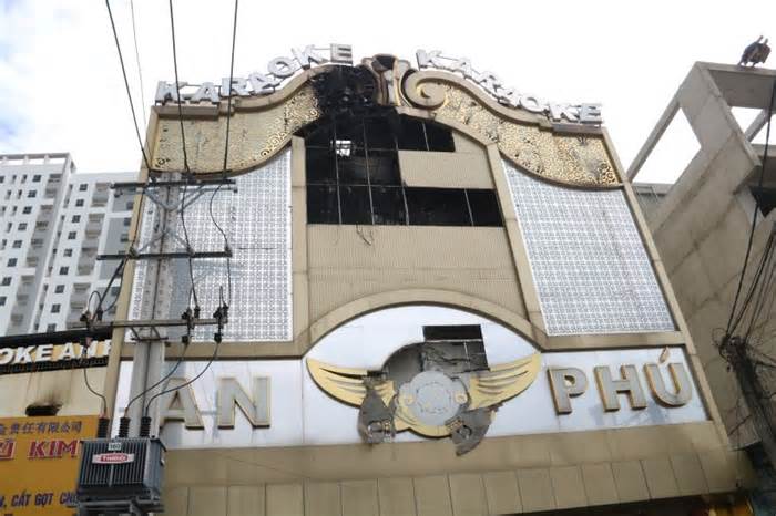 Tiếp tục điều tra vi phạm của cán bộ quản lý xây dựng trong vụ cháy karaoke 32 người chết