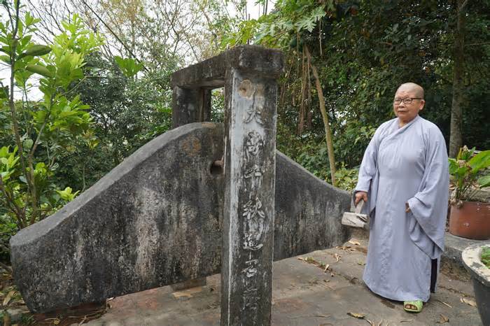 Kỳ lạ tảng đá phát ra tiếng chuông ngân trong ngôi chùa cổ ở xứ Thanh