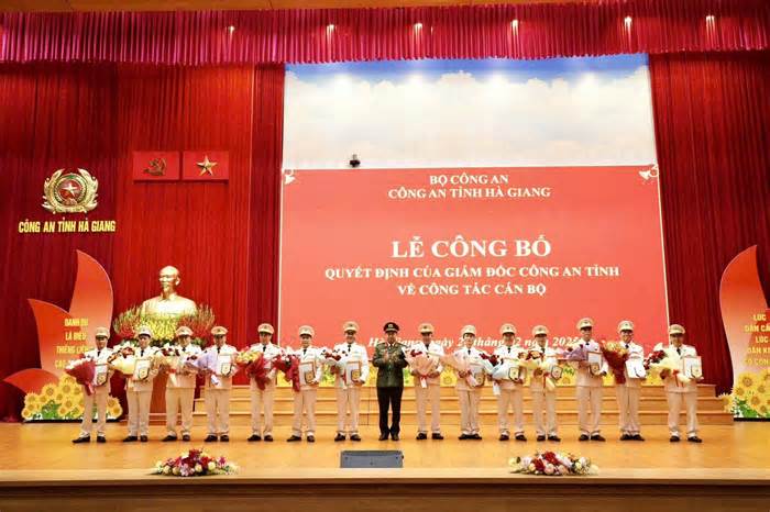 Hà Giang: Điều chuyển 9 phó trưởng công an huyện về làm trưởng công an xã