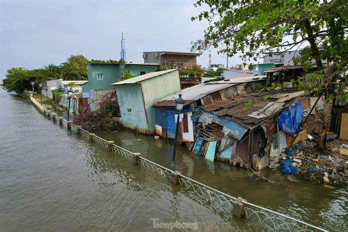 Sạt lở nghiêm trọng kéo dài, kè Thanh Đa nguy cơ bị nhấn chìm