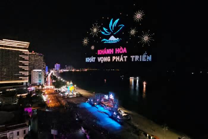 Truyền thông quốc tế viết về cuộc thi drone ánh sáng tại Nha Trang
