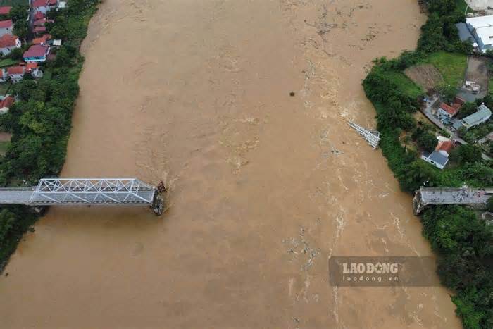 Công bố chính thức nguyên nhân sập cầu Phong Châu