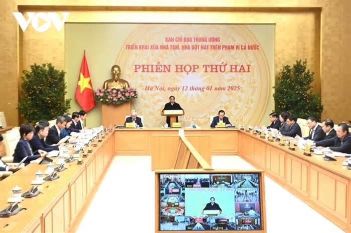 Thủ tướng: Năm 2025 là cao điểm 350 ngày đêm xóa nhà tạm, nhà dột nát