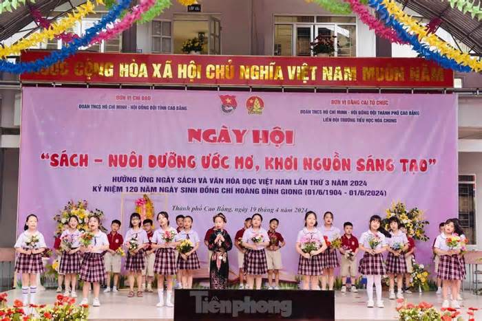 Sôi nổi Ngày hội sách ở Cao Bằng