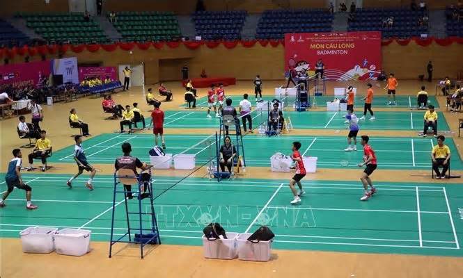Đại hội Thể thao học sinh Đông Nam Á lần thứ XIII: Vận động viên cầu lông khởi tranh quyết liệt