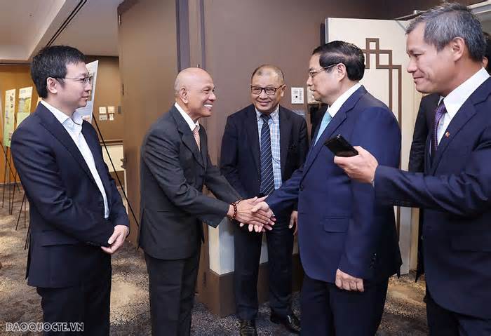 Thủ tướng Phạm Minh Chính làm việc với lãnh đạo và thành viên Hội Doanh nhân Việt Nam tại Australia