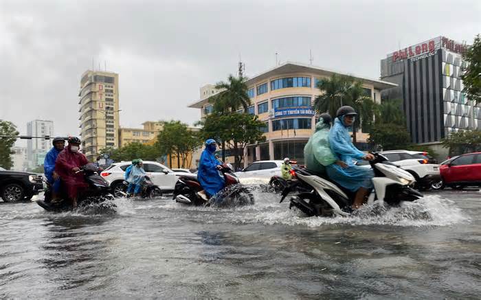 Quảng Nam cho học sinh nghỉ học ngày mai 19-9