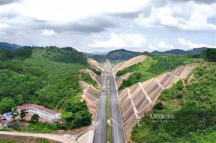 Toàn cảnh cung đường nghìn tỉ nối thành phố xứ Lạng đến miền tuyết trắng Mẫu Sơn