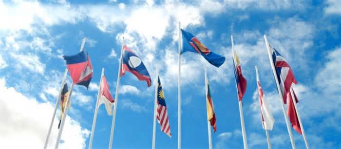 Các ngoại trưởng ASEAN ra tuyên bố thúc đẩy ổn định không gian biển