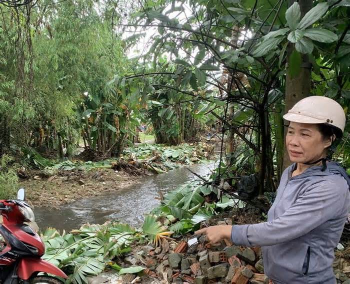 Nước từ bãi rác Đà Nẵng chảy vào khu dân cư, nhiều người bỏ nhà tìm nơi ở mới