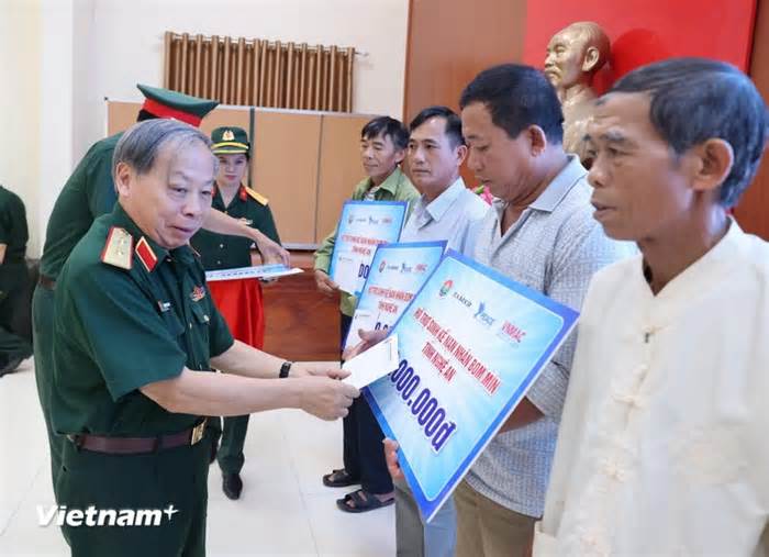 Hỗ trợ sinh kế cho nạn nhân bom, mìn ở 2 huyện Nam Đàn và Kỳ Sơn của Nghệ An