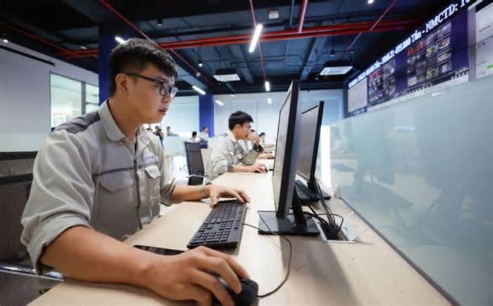 Ưu đãi cư trú, thuế, lương cho nhân tài công nghệ số