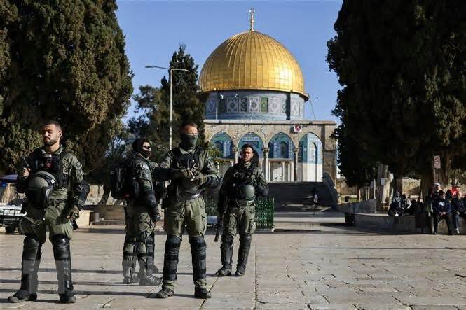 Israel bắt giữ hơn 350 người sau đụng độ tại Đông Jerusalem