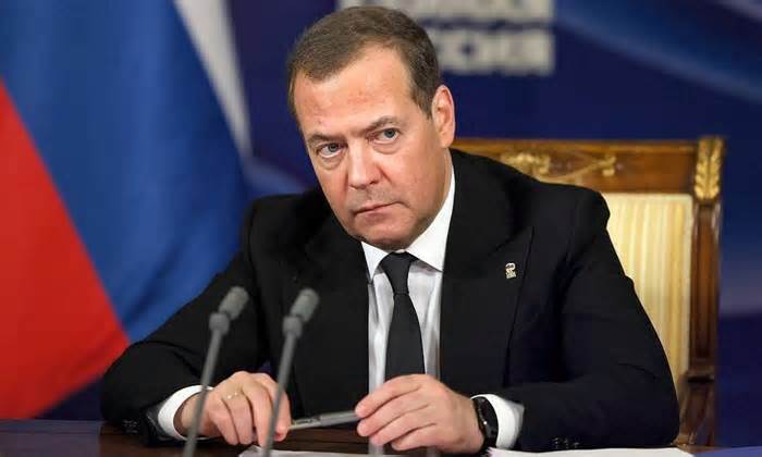 Ông Medvedev: Nga có thể cần lập vùng đệm ở Ba Lan