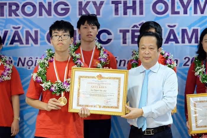 Hà Nội đề xuất thưởng 250 triệu đồng cho học sinh đoạt Huy chương Vàng